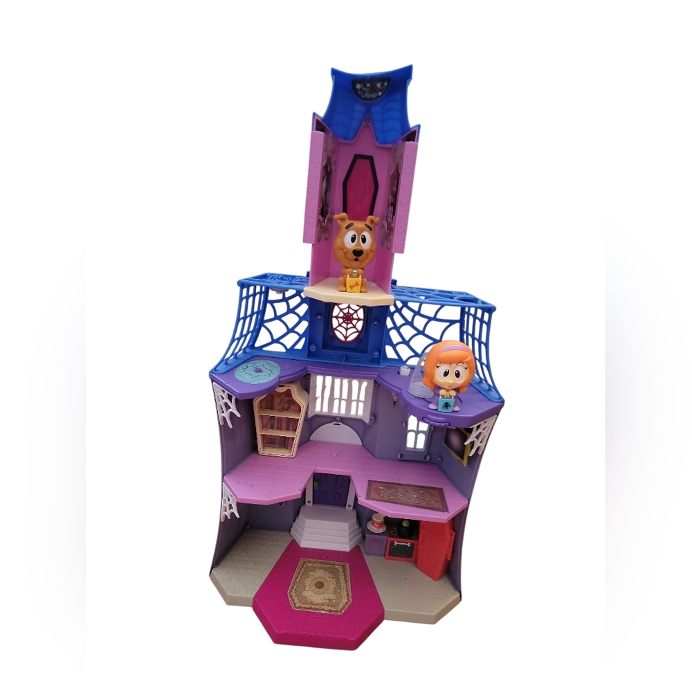 Haunted Mansion Playset with Figures - Purple and Pink